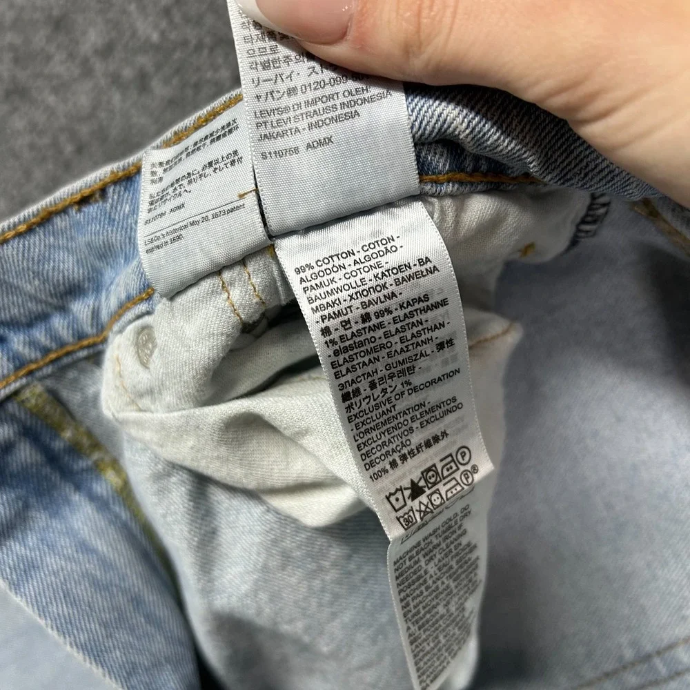 Levi's 505 Straight Jeans Men's Blue Denim Pockets Classic Zip Fly - 30X30